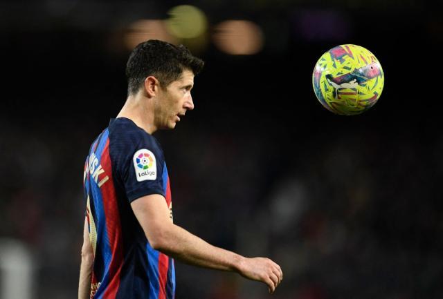 开云体育网址-哈维：不为莱万减产担心，西甲冠军不值钱纯属胡说