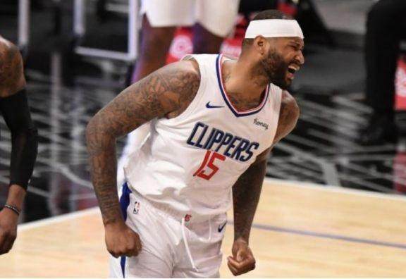 开云app-替补11分钟砍下15分 考辛斯献生涯季后赛最佳表现